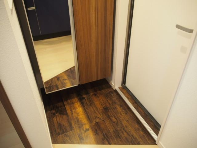 グランレーヴ伝馬の玄関