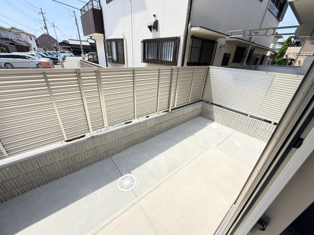 D-ROOM江井島のバルコニー