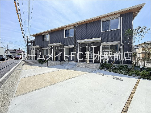 D-ROOM江井島の駐車場