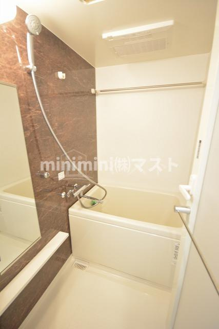 グランパシフィックPINE Luxeの浴室