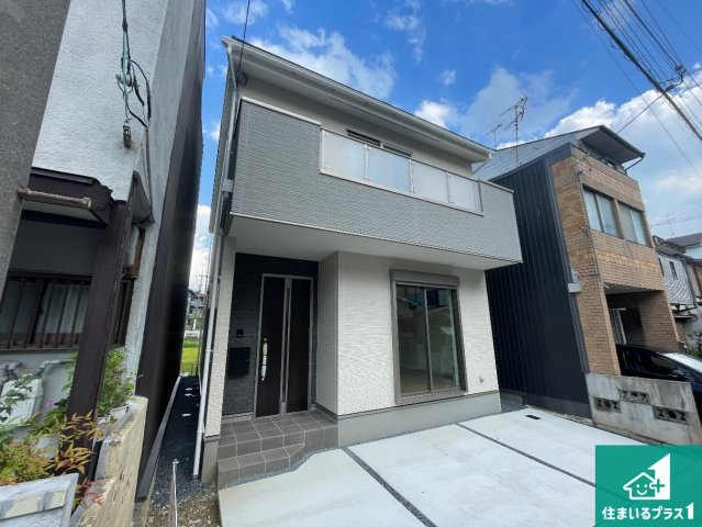 京都市山科区御陵岡町　第1期　新築一戸建てのトイレ|シンプルなトイレは落ち着く空間！お手入れも簡単です！