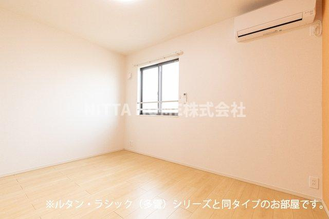 豊岡市塩津町のアパートの内装|【完成イメージ】６．３帖の洋室です(*^^*)