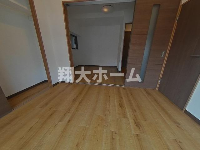 北條ビルの居間・リビング