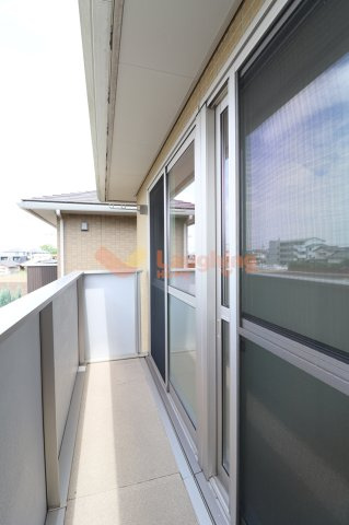 ヴィラフォレストのバルコニー|開放的で明るい空間を演出してくれるバルコニーです