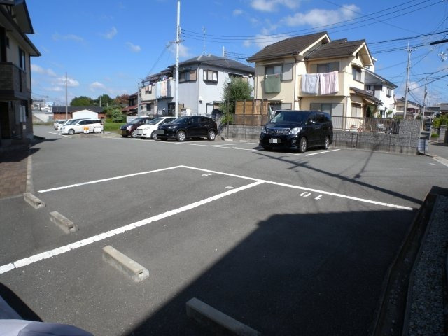 リバーハイム谷八木の駐車場|リバーハイム谷八木