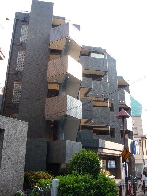 新宿Ｓビルの外観