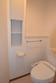 プレジールＳのトイレ|落ち着いた色調のトイレです