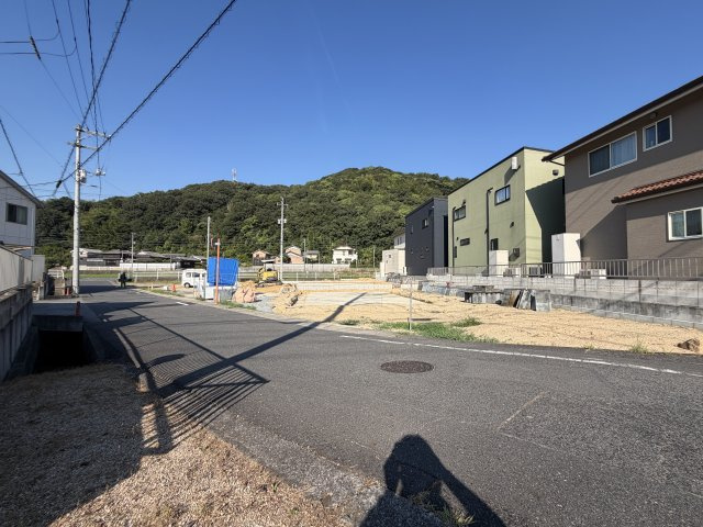 【前面道路含む現地写真】 | リーブルガーデン倉敷市福田町古新田 (全4棟)
