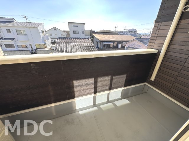 徳島市南沖洲５丁目のアパートのバルコニー