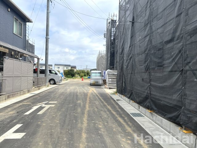 高浜市神明町第6　新築戸建＜6号棟＞の前面道路含む現地写真