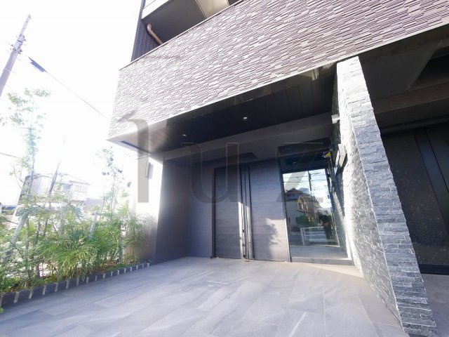 レア横濱山手壱番館のエントランス