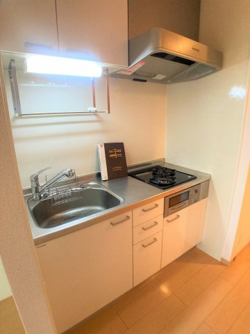 モントレのキッチン|別部屋同一間取りのお写真となります。