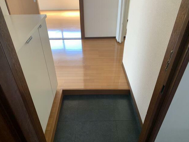 北村ハイツ の玄関