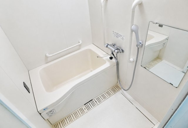 船橋市旭町６丁目の賃貸マンションの浴室