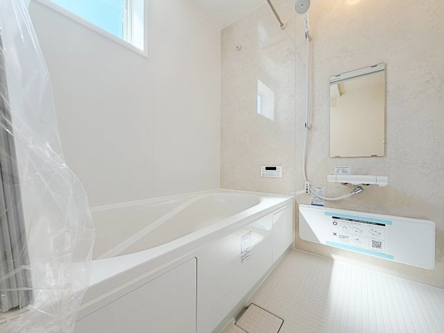 リーブルガーデン　刈谷市井ヶ谷町井田の浴室|ゆったりくつろげる浴室で、一日の疲れをやさしく癒してくれそうな、心地よい空間です。									
									
