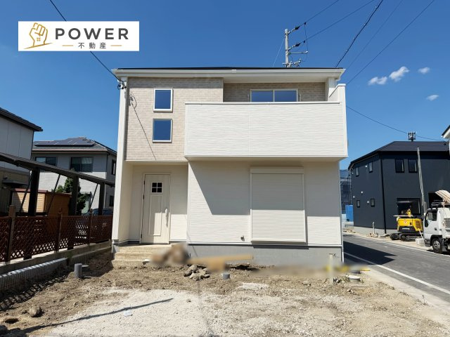リーブルガーデン　刈谷市井ヶ谷町井田の駐車場|落ち着いた色合いと上品な質感の外観は、家族の成長とともに永く愛せるデザインを実現しています。									
									