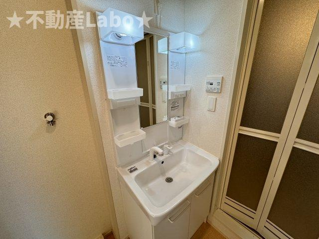徳島市南沖洲３丁目のアパートの洗面所