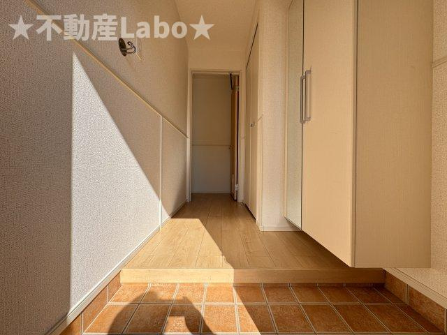 徳島市南沖洲３丁目のアパートの玄関