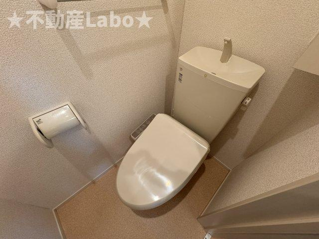 徳島市南沖洲３丁目のアパートのトイレ