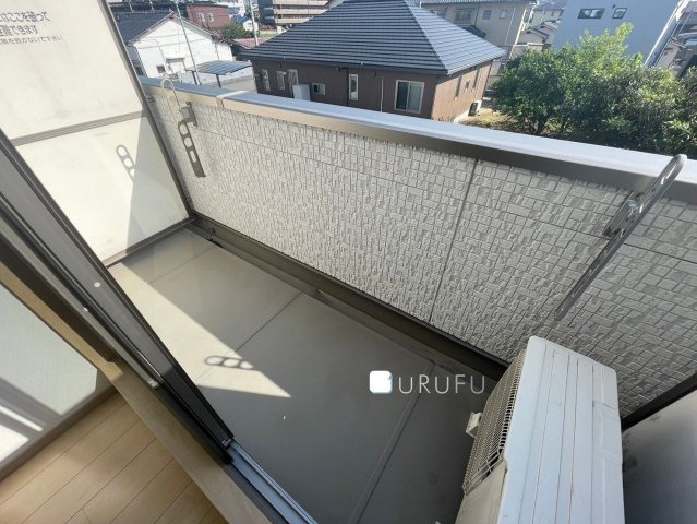 マルベリー天神のバルコニー