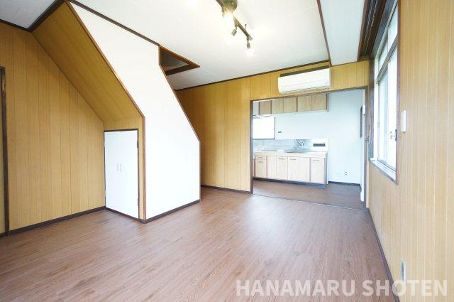 五井戸建ての居間・リビング|当日の見学大歓迎！