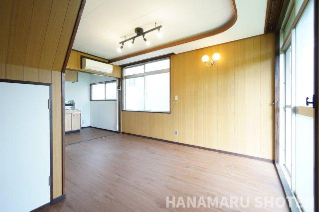 五井戸建ての居間・リビング|水曜日、営業時間外もご相談ください！