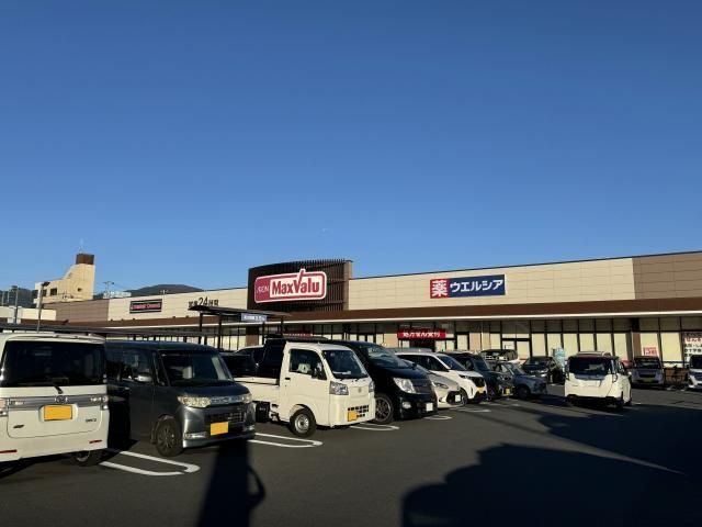 アンビシオンの周辺
