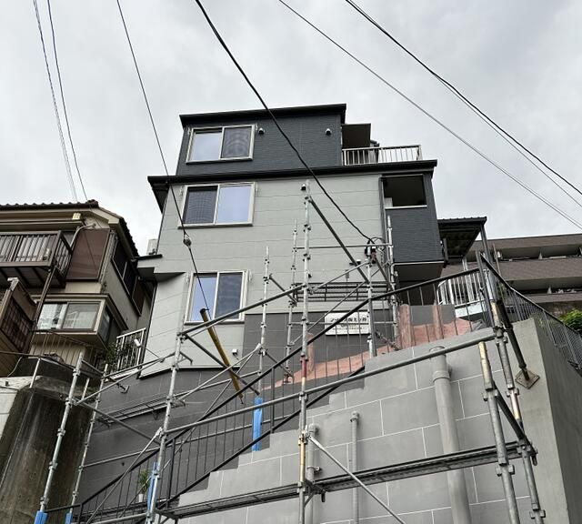 横浜市保土ケ谷区月見台のアパートの外観
