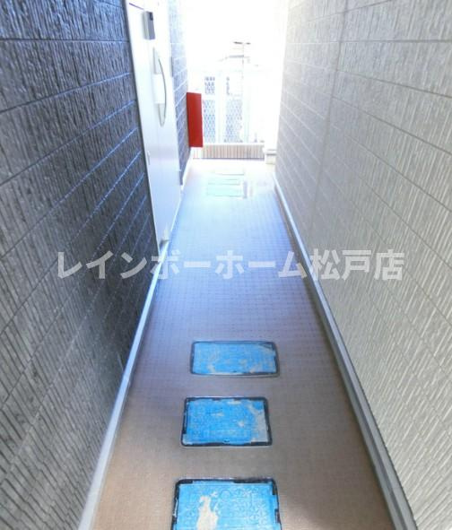 リブリ・メゾンアイ仲介手数料（賃料の1.10ヵ月）の50％OFF対象物件！のロビー|建物の内部です