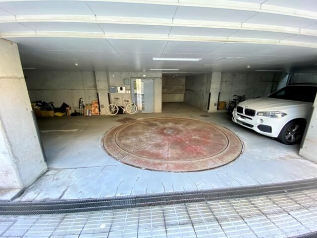 プレイヤー東山の駐車場