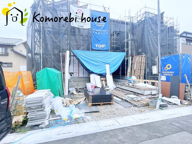 北足立郡伊奈町寿2丁目　新築一戸建て　ブルーミングガーデン　05の駐車場