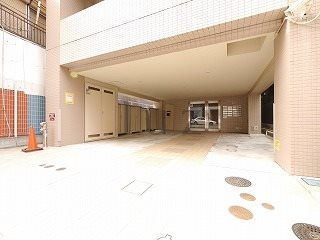 コンフォール南太田のエントランス