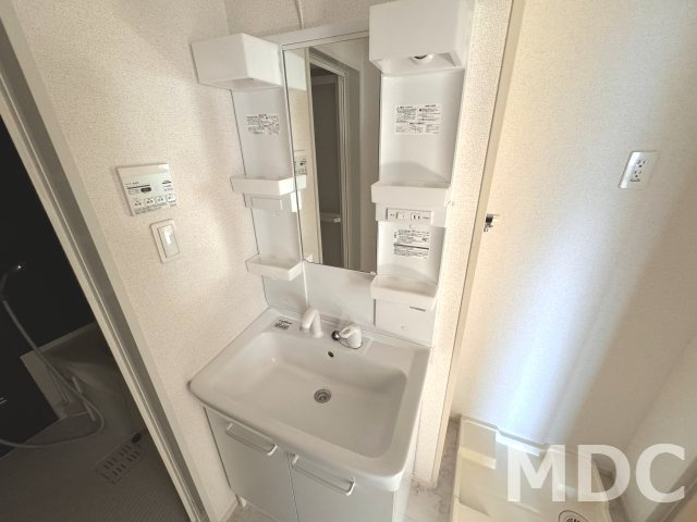 徳島市北沖洲４丁目のアパートの洗面所