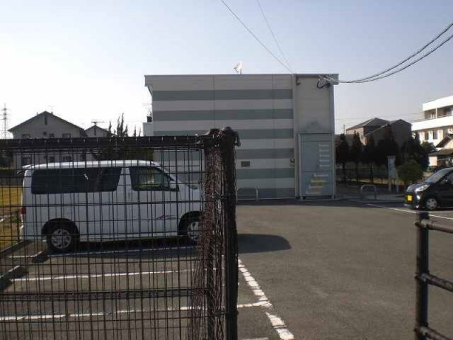 レオパレスひかりの外観
