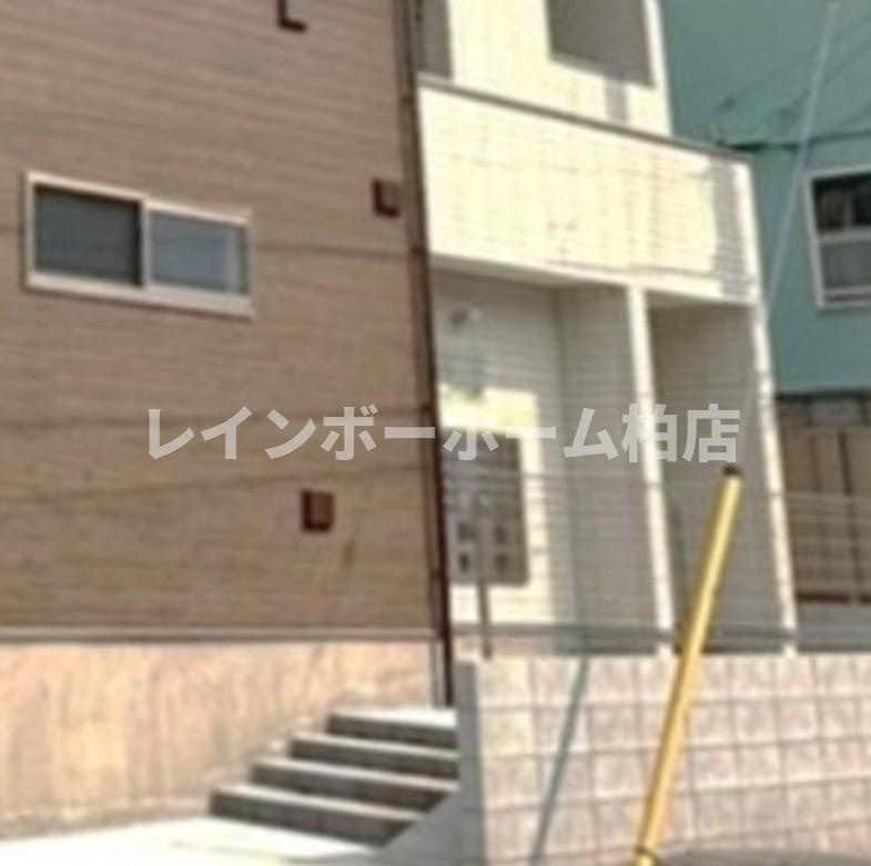 特典：仲介手数料が無料です!!のエントランス|オートロックがあります