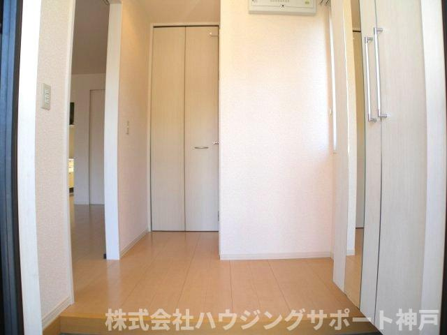 柚垣様戸建Ⅱの玄関