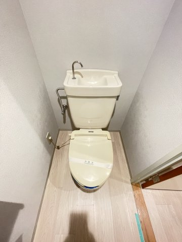 煉瓦館88　レオン88のトイレ|※画像は同物件別室となります。
