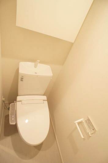 船橋市浜町１丁目の賃貸マンションのトイレ