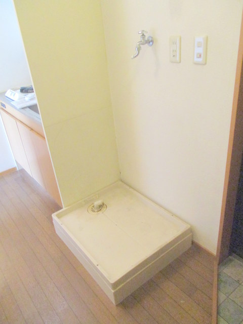 エステート上野毛のその他|室内洗濯機置場