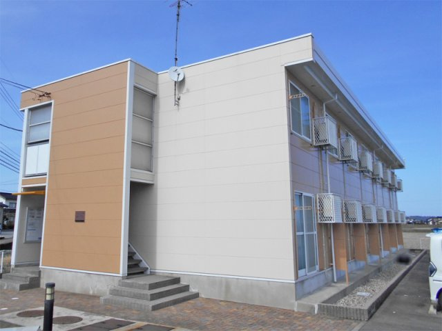 レオパレスミレの外観