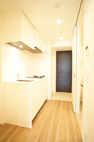 プライムメゾン錦糸町のその他|キッチン廻りの導線も広く造られています。