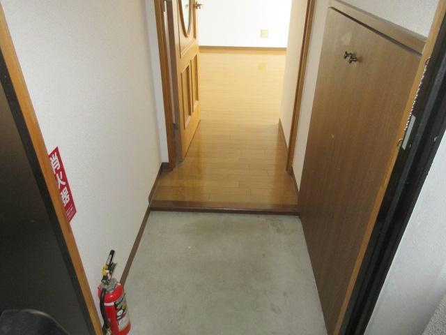 T-フラット1112の玄関