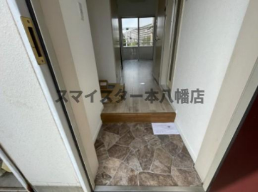 ＡＫビルの玄関|※別部屋の参考写真