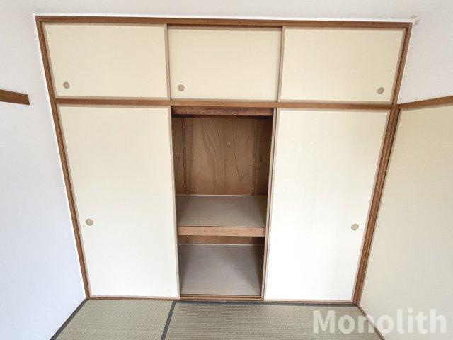 フレール鶴山台98号棟の収納