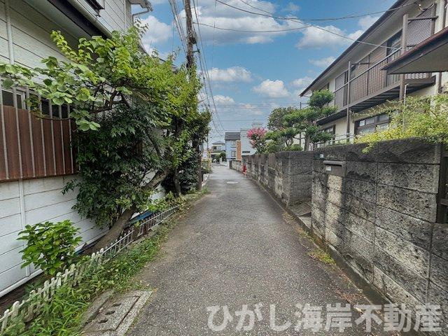 茅ヶ崎市松浪１丁目 　売地の前面道路含む現地写真|現地外観