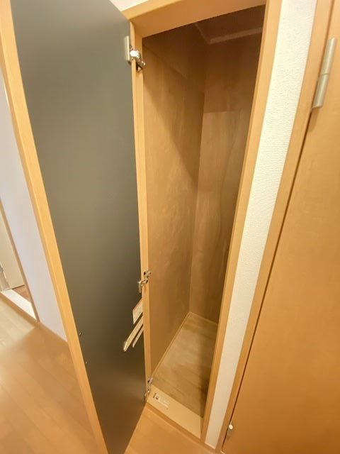 尼崎市東園田町２丁目の賃貸マンションの収納