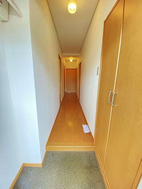 尼崎市東園田町２丁目の賃貸マンションの玄関