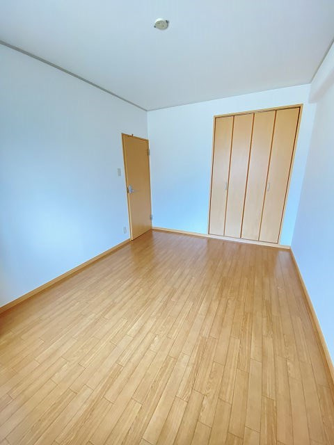 尼崎市東園田町２丁目の賃貸マンションの寝室