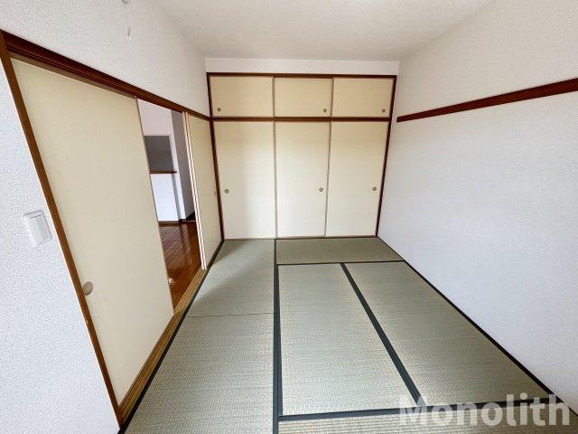 和泉市鶴山台３丁目の賃貸マンションの和室
