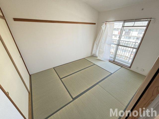 和泉市鶴山台３丁目の賃貸マンションの和室